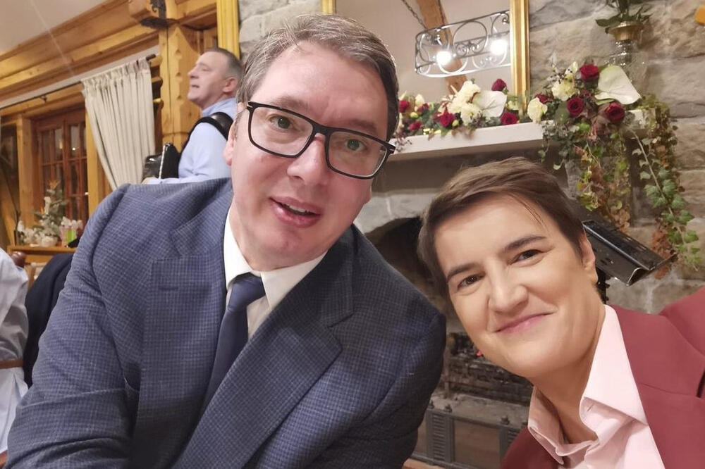 "NAJJAČI NA SVETU" Ana Brnabić objavila fotografiju sa večere sa Vučićem i poslala NAJMOĆNIJU PORUKU ikada (FOTO)