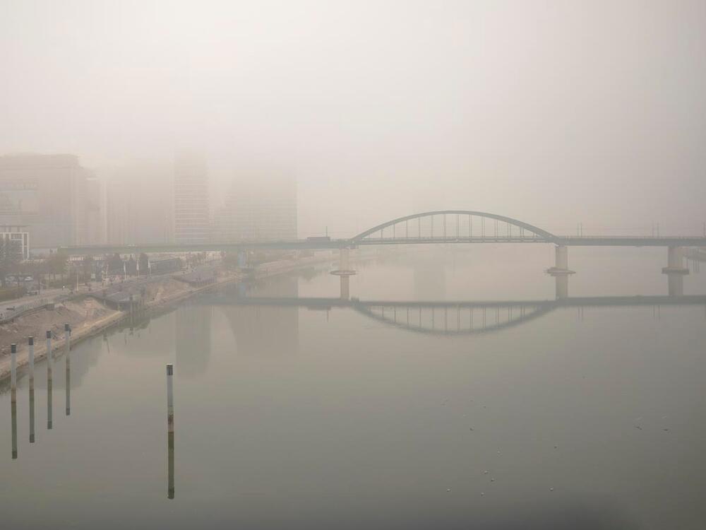 magla, zagađen vazduh, reka Sava, Stari Most, tramvajski most