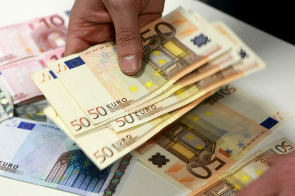 NARODNA BANKA SRBIJE OBJAVILA: Evro danas 117,30 dinara