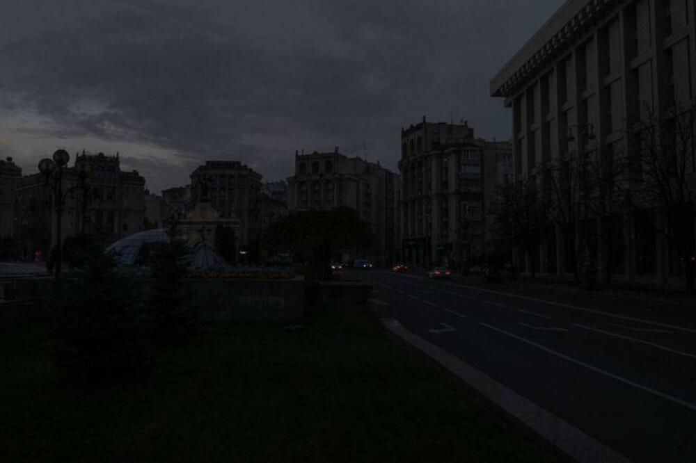 ZELENSKI: Posle ruskih udara 4,5 miliona ljudi ostalo bez struje