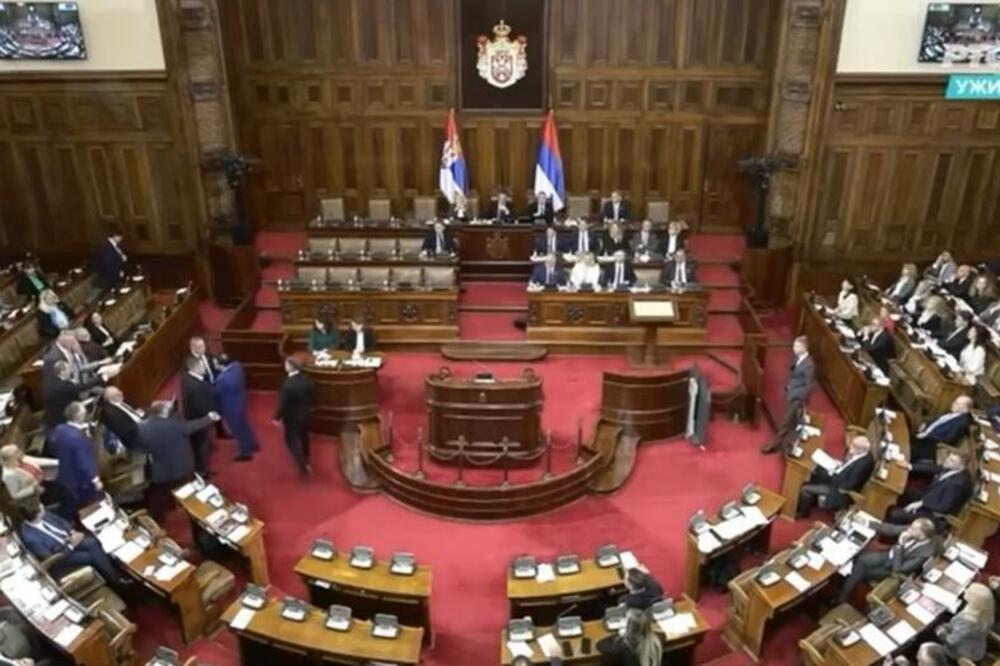 DANAS ZASEDA SKUPŠTINA SRBIJE: Rasprava o Zakonu o medijskom javnom servisu, finansijskim planovima državnih tela