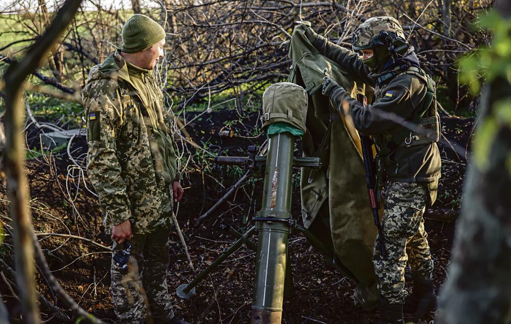 Pripreme za napad Ukrajinci s minobacačem