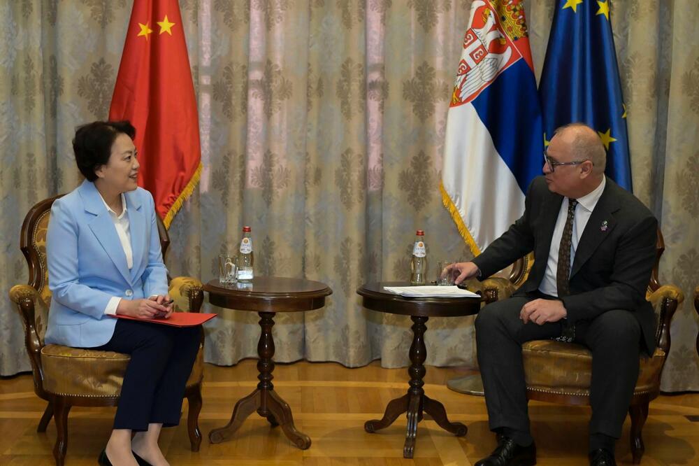 VESIĆ SA ČEN BO: Predsednici Vučić i Si Đinping garancija čeličnog prijateljstva Srbije i Kine