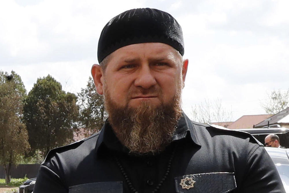 KADIROV SE HITNO OGLASIO NAKON POVLAČENJA IZ HERSONA: Čečenski lider uputio IZNENAĐUJUĆU PORUKU komandantu ruskih snaga Surovikinu
