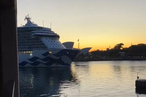 800 OD 3.300 TURISTA NA KRUZERU ZARAŽENO KORONOM: Australija se sprema za prihvat broda! Čeka se dolazak u luku Sidnej