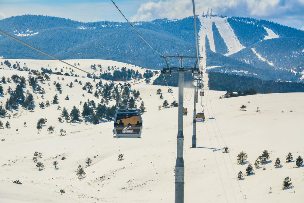 Turistička organizacija Srbije vas poziva da ove godine skijajate na nekoj od naših planinskih lepotica!