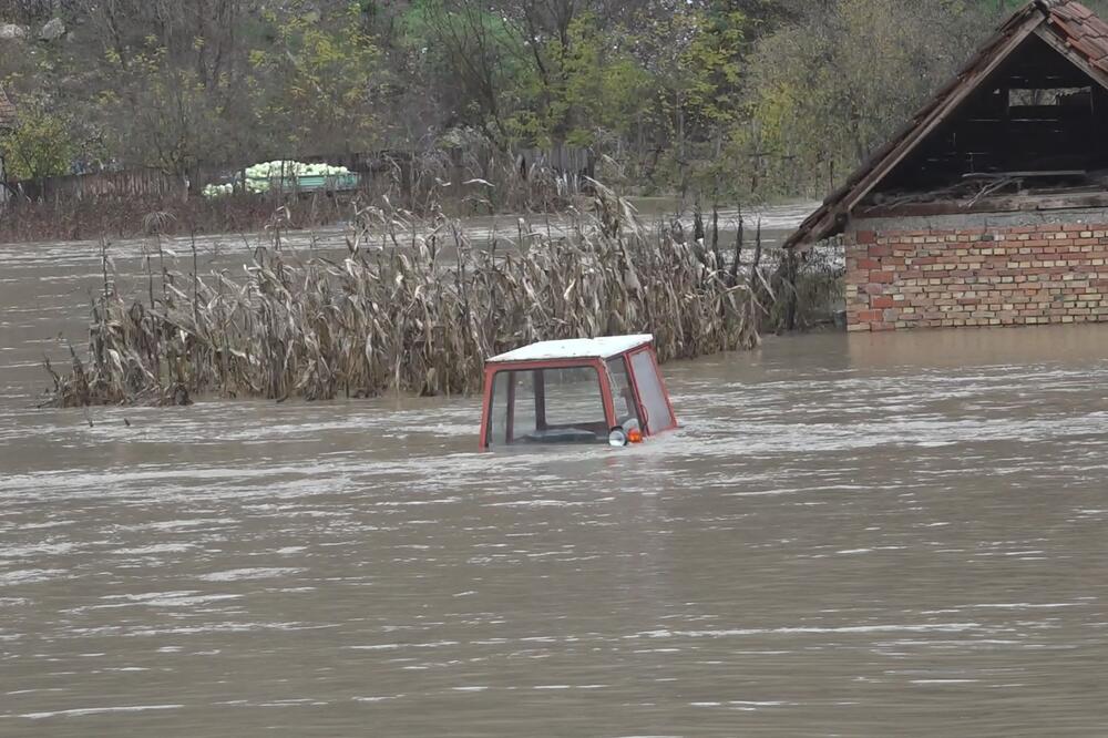LIM NAPRAVIO HAOS: Vanredna situacija u Prijepolju, vodostaj ne miruje, raste iz sata u sat (FOTO)