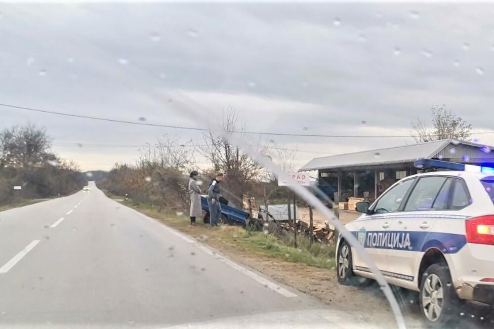 NIŠLIJA SLETEO MOTOKULTIVATOROM U JARAK I POGINUO: Najverovatnije je čoveku pozlilo za volanom