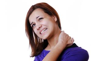 REAGUJTE NA VREME I PREDUHITRITE VEĆE ZDRAVSTVENE PROBLEME: Otarasite se bolova u vratu na OVAJ način!
