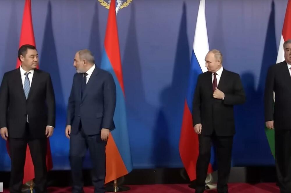 SVET BRUJI O OVOM SNIMKU: Niko ne želi pored Putina, dočekali ga BESNI demonstranti, udarac od NAJVERNIJEG saradnika (VIDEO, FOTO)