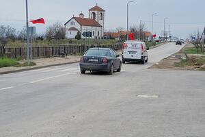 NOVA PROVOKACIJA NA KOSMETU: Albanskim zastavama pokušavaju da zastraše srpski narod