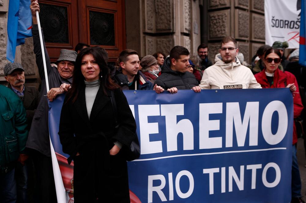 OKUPLJANJE KOD VLADE SRBIJE: Protest protiv Rio Tinta