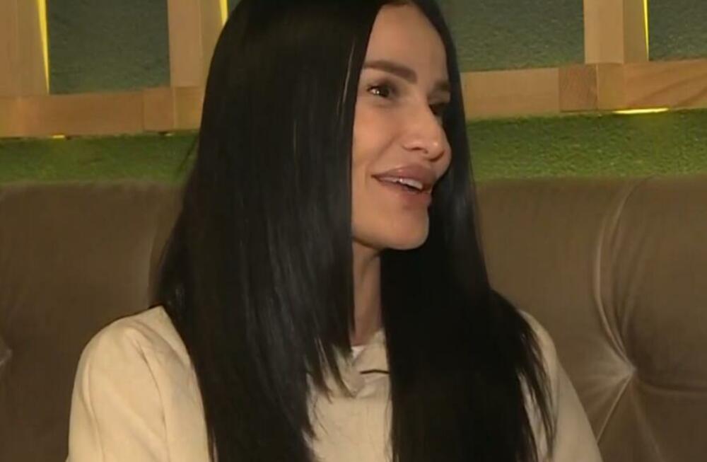 Indira Aradinović Indi