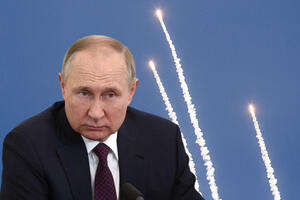 PUTIN POTPISAO UKAZ: Rusija zamrzava učešće u Sporazumu o smanjenju strateškog nuklearnog naoružanja