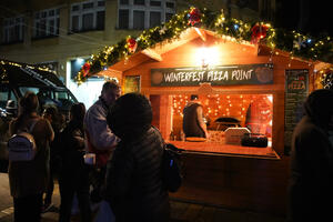 PRAZNIČNA MAGJA STIGLA U SUBOTICU! Otvoren tradicionalni zimski festival Winterfest na Gradskom trgu
