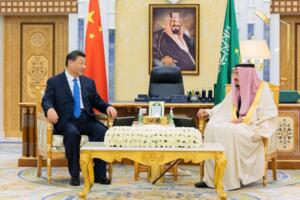 SAUDIJSKA ARABIJA TRAŽI NOVE PRIJATELJE: Poseta Si Đinpinga PONIŽENJE za Vašington, Rijad i Peking ulaze u NOVU ERU čvrstih odnosa