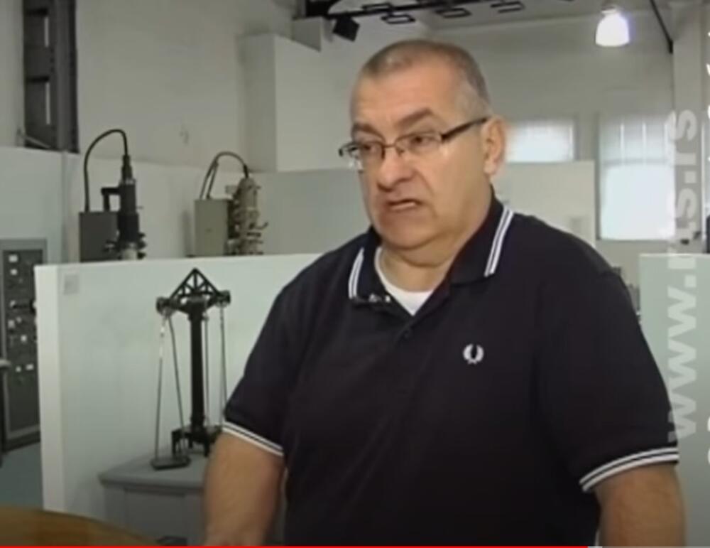 Suspendovani profesor Jovan Knežević
