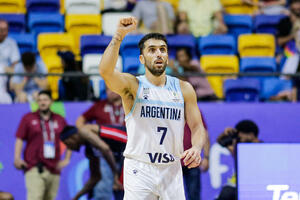 SAGA OKO KAMPACA I DALJE TRAJE! Argentiski mediji bruje o košarkašu, evo kakve šanse ima Zvezda u realizaciji ovog TRANSFERA!