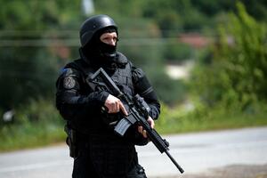 SAD NAORUŽAVAJU PRIŠTINU: Tzv. kosovska policija dobila sedam dronova!