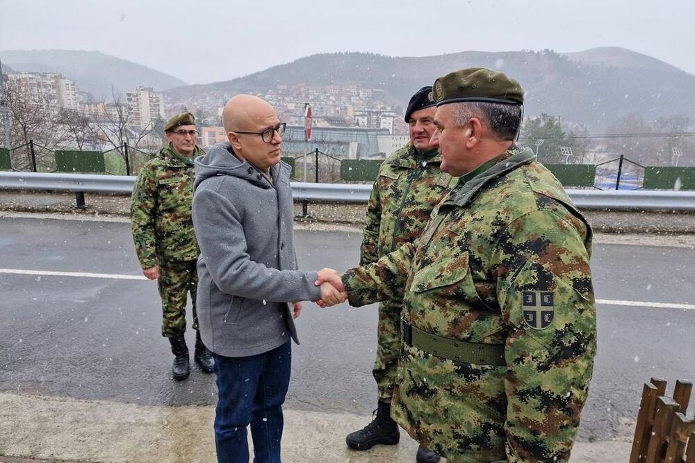 MINISTAR VUČEVIĆ STIGAO U RAŠKU: Planiram da obiđem još jedinica koje se nalaze u zoni odgovornosti Druge brigade Kopnene vojske