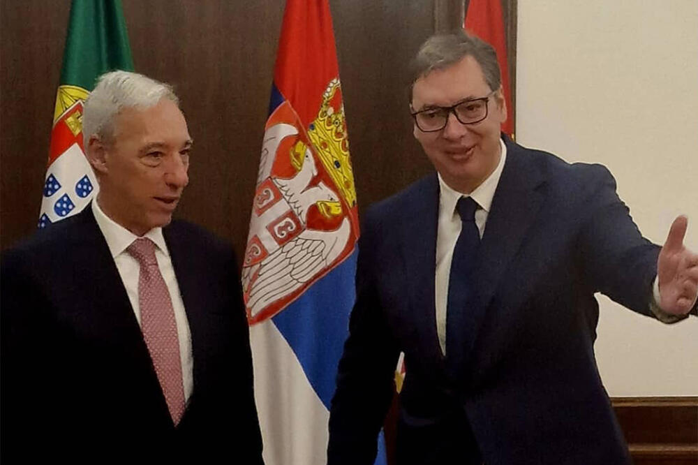 SRDAČAN SUSRET NA ANDRIĆEVOM VENCU: Predsednik sa portugalskim šefom diplomatije Kravinjom (FOTO)