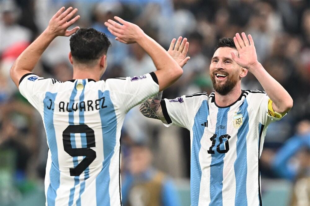 MESI ĆE UZETI ZLATNU BOGINJU, JER JE TO BOŽJA VOLJA: Slavni Brazilac veruje i navija za Argentinu, skroz suprotno od RONALDA