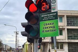 GRAĐANI IZGLASALI, GRADSKA UPRAVA REALIZOVALA: U Sremskoj Mitrovici počelo postavljanje ekoloških semafora!