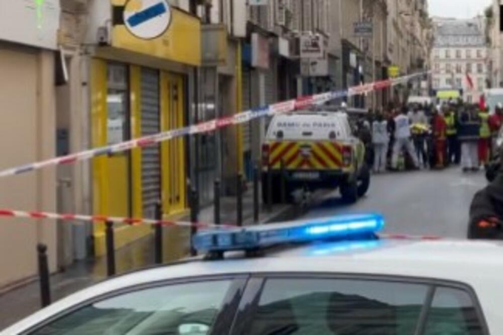 PUCNJAVA U PARIZU: Muškarac (60) otvorio vatru nasred ulice, DVOJE MRTVIH, četvoro ranjenih (VIDEO)