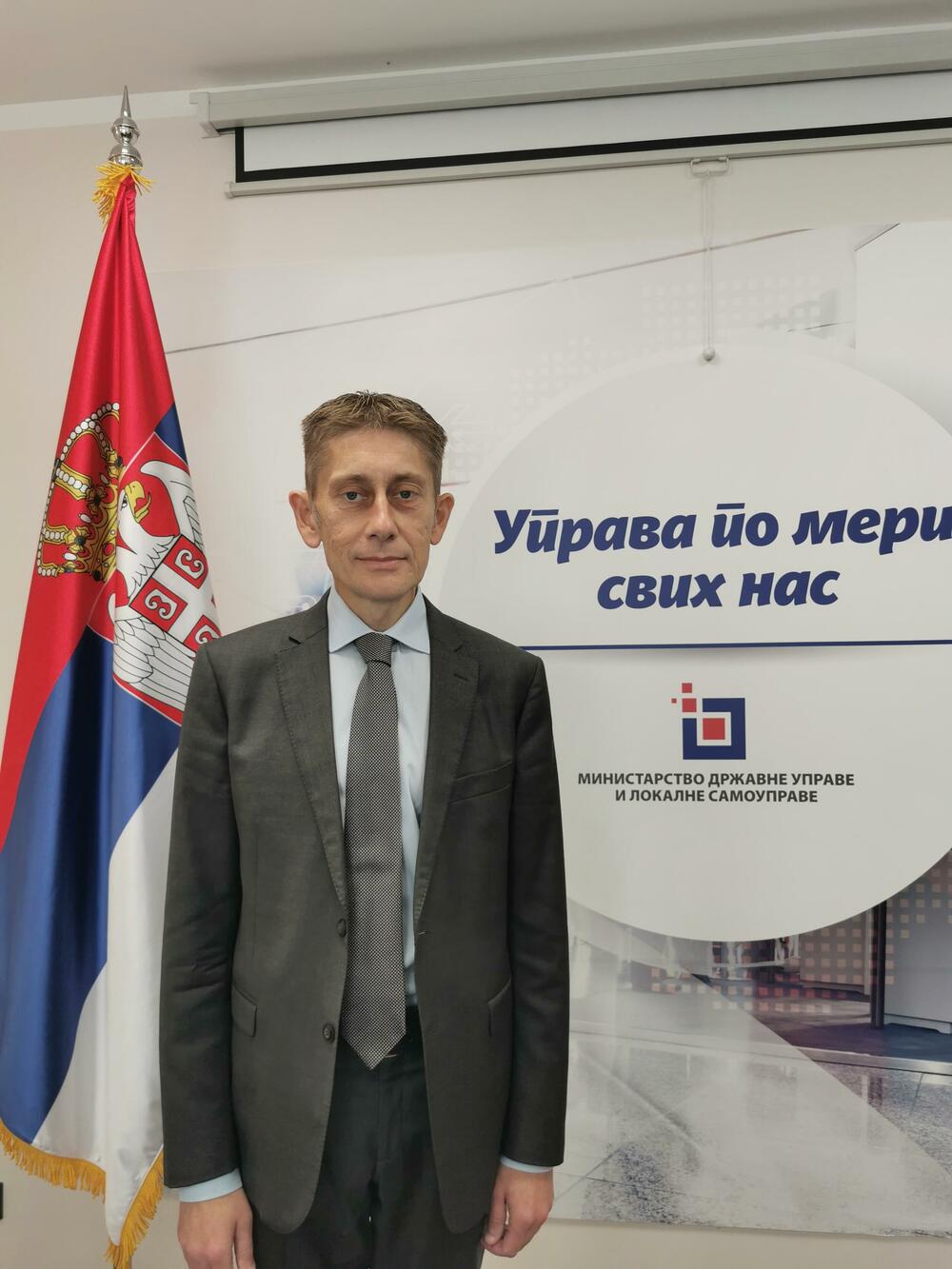 dr Aleksandar Martinović, ministar državne uprave i lokalne samouprave