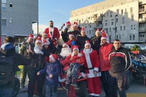 HUMANITARNI ATV DEFILE ODUŠEVIO MALIŠANE: Dečica presrećna dočekala Deda Mrazove na kvadovima koji su im doneli poklone