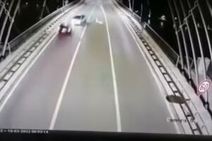 SNIMAK IZ DUBROVNIKA ZGROZIO CELU HRVATSKU: Kamera ulovila vozače u OPASNOM činu, isplivao video koji je ŠOKIRAO javnost (VIDEO)