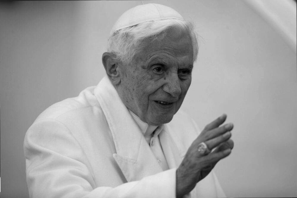 KO JE BIO JOZEF RACINGER, ODNOSNO PAPA BENEDIKT XVI: Napustio tron katoličke crkve zbog bolesti! Vladavinu mu obeležili skandali