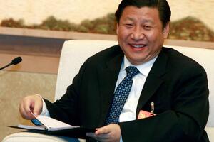 NIKAD VIĐENE FOTOGRAFIJE SI ĐIPINGA IZ PORODIČNOG ALBUMA: Ovako je izgledao kineski predsednik kao student i funkcioner! FOTO