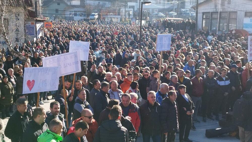 Kosovo i Metohija, Štrpci, protest