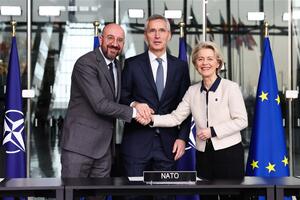 DEKLARACIJA EU I NATO O UNAPREĐENJU PARTNERSTVA: Zajednička odbrana evroatlantskih vrednosti biće podignuta na viši nivo