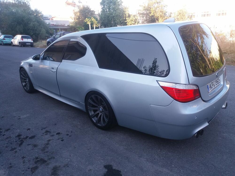 BMW M5, Pogrebni auto