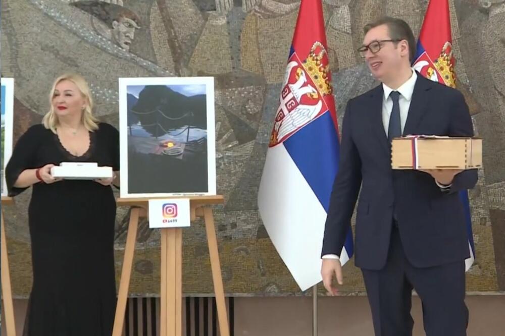 DILEMA JE REŠENA: Evo šta je u kutijama koje je predsednik Vučić uručio pobednicima konkursa NAŠA NAJLEPŠA SRBIJA