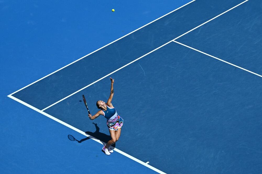 DAME SIGURNO KORAČALE DO ZAVRŠNICE: Sabalenka i Linet se plasirale u polufinale Australijan opena (VIDEO)