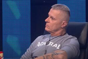 "PEVAO SAM VOKALE ZA ALBUM LEPE BRENE, U DŽAKOVIMA SMO NOSILI PARE" Đorđe David nema dilemu: Oni su mašina za novac! (VIDEO)