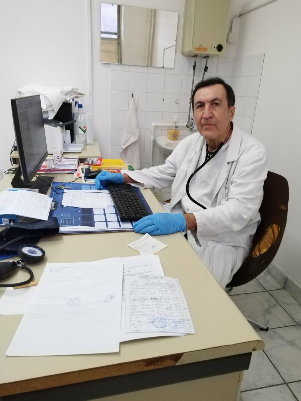 rim. dr Nebojša Božinović u bolnici u Majdanpeku