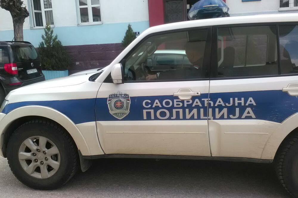 SA 100 NA SAT LETEO PORED ŠKOLE: Uhapšen pijani vozač (50) u Kruševcu