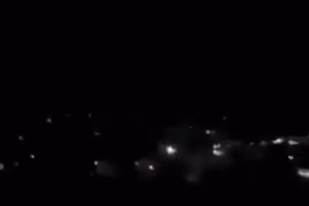 IZVRŠEN VAZDUŠNI NAPAD NA ABU KAMAL! Stručnjak za avijaciju: Iranski konvoj prepun MUNICIJE dignut u vazduh (VIDEO)