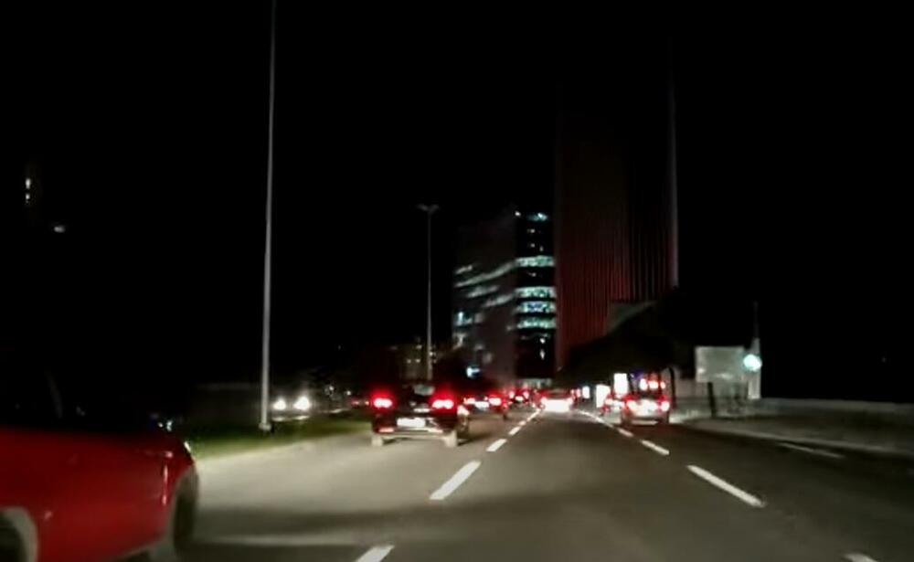 SPLIT I OKOLINA U TOTALNOM MRAKU: Nestalo struje, nikome nije jasno o čemu je reč! U nekim delovima grada ne rade SEMAFORI (VIDEO)