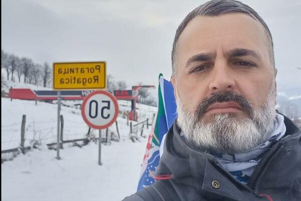 ENVER KOJI PEŠAČI 6.500 KM DO MEKE PREKINUO PUT ZBOG TRAGEDIJE U PORODICI: Tužna vest hodočasnika rodom iz BiH zatekla u Skoplju