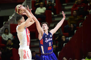 ZVEZDA ISKALILA SAV BES! Nesrećna Igokea platila CEH, bivši trener crveno-belih DEKLASIRAN u Pioniru!