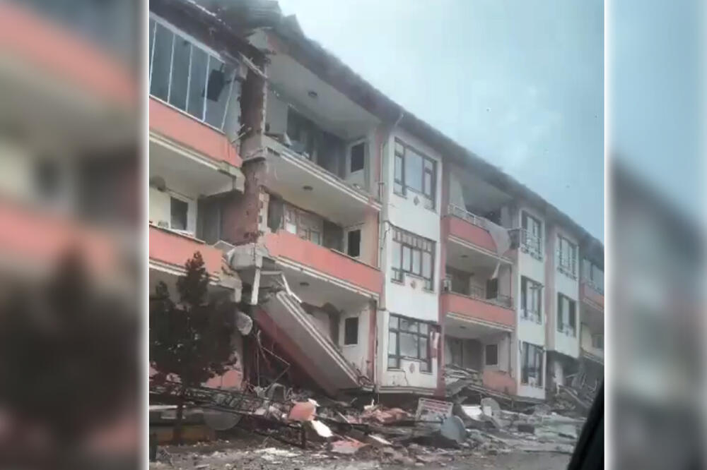 NA ELIBISAN KAO DA JE PALA ATOMSKA BOMBA: Ruševine na sve strane, očajni građani tumaraju ulicama! VIDEO