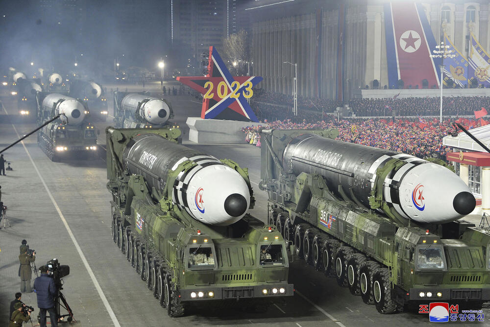 Северна Кореја, Воена парада, проектили