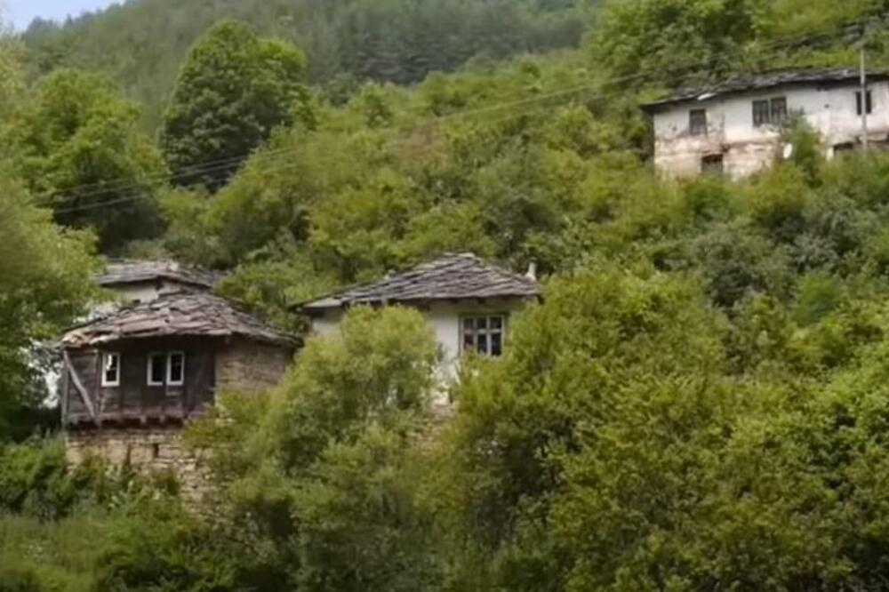 OVO ŠTO IMA U SRBIJI NEMA NIKO NA SVETU! Selo Gostuša je jedinstveno, a njegova neobična priča intrigira stručnjake! FOTO