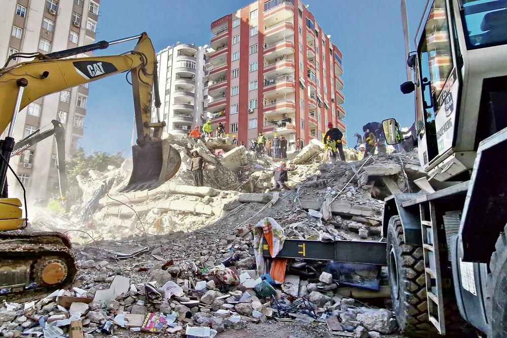 DEČJI GLASOVI! REPORTER KURIRA U TURSKOJ: Kad se začuje jauk mališana iz ruševina, svi stanu kao kipovi, a spasioci kreću!