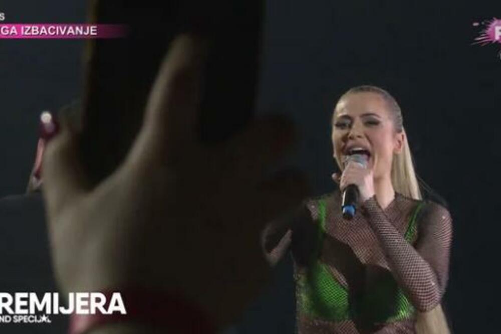 MILICA PAVLOVIĆ U MODRICAMA! Pevačica nakon uspešnog koncerta u Nišu poručila jedno: Srce puno kao kuća (VIDEO)